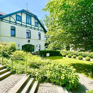 Hotel Remise Am Suellberg - Kleine, Feine In Blankenese, Hamborg